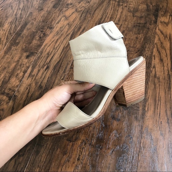 Eileen Fisher • Arts Ankle-Cuff Sandal stone beige wrap heel washed leather - Picture 9 of 15